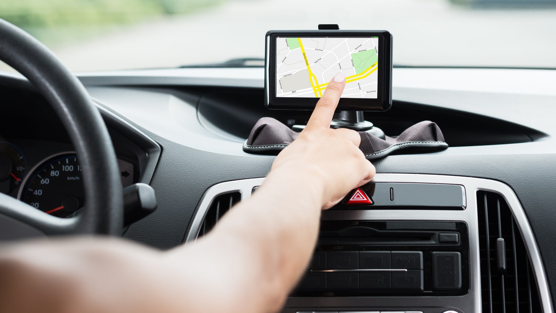 ¿Cómo pedir el GPS para auto en mi aseguradora?